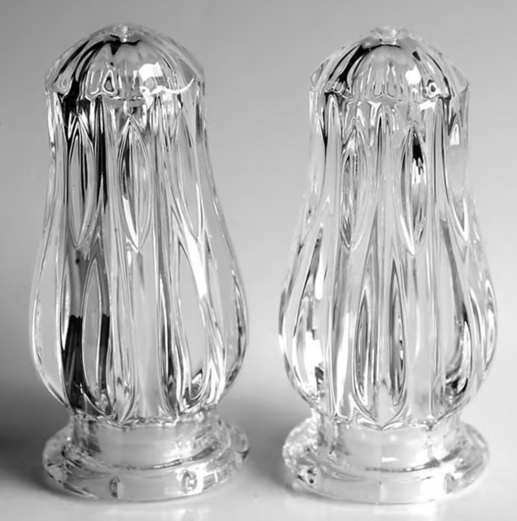 Waterford hotsell Salt and Pepper Shaker set